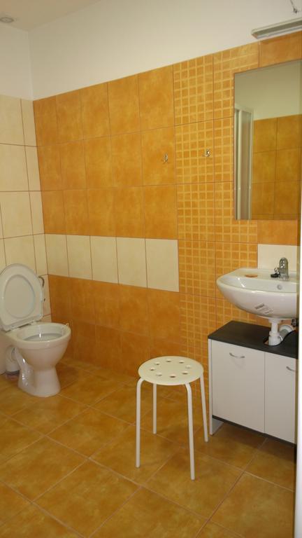 Penzion Eqilon Hotel Mělník Buitenkant foto